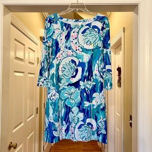 EUC Lilly Pulitzer Sophie T-Shirt Jersey Dress in Aquatic Garden Size MEDIUM